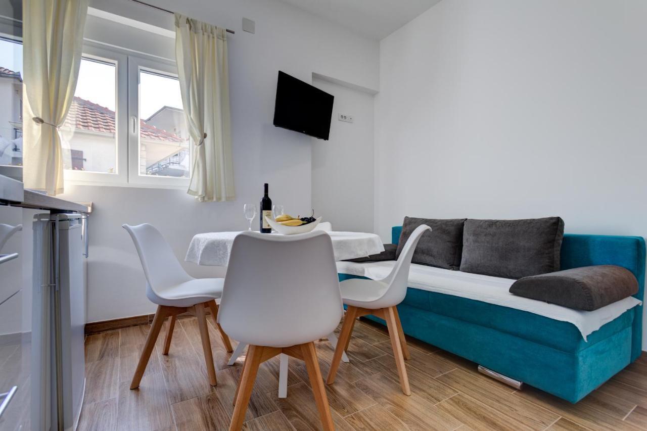 Apartments Lungomare Tivat Exterior photo
