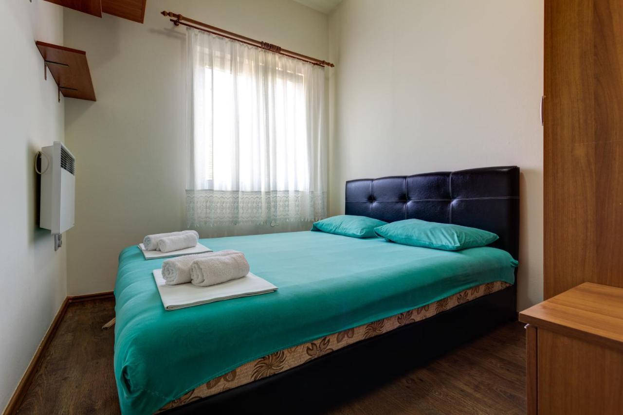 Apartments Lungomare Tivat Exterior photo