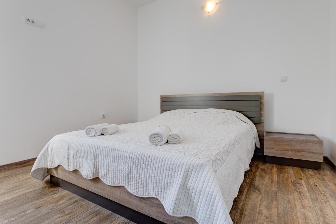 Apartments Lungomare Tivat Exterior photo