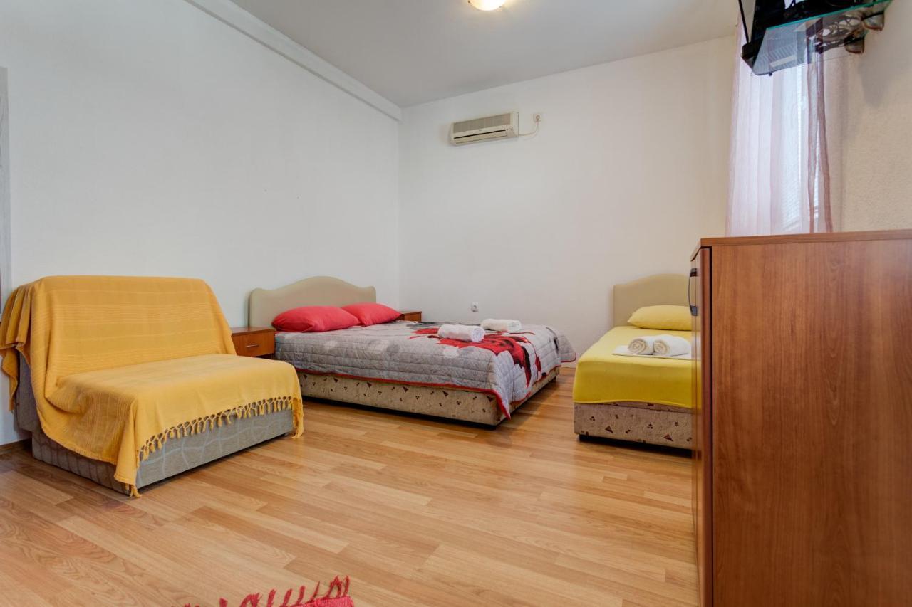 Apartments Lungomare Tivat Exterior photo