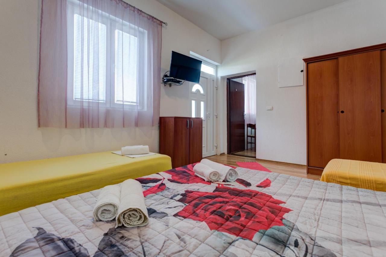 Apartments Lungomare Tivat Exterior photo