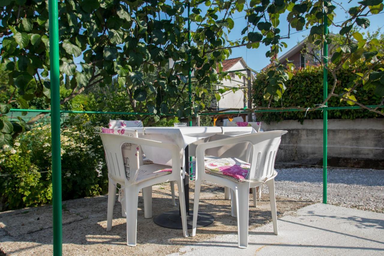 Apartments Lungomare Tivat Exterior photo